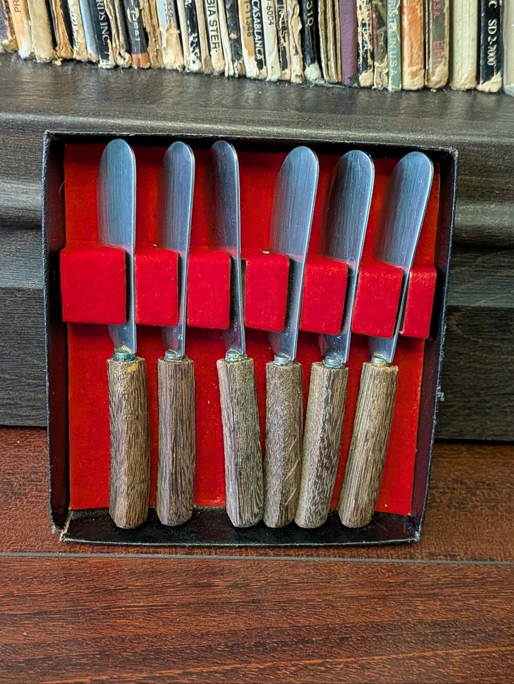 Wood-Handled Butter Knife Set with Red Velvet Display - Natural Wood